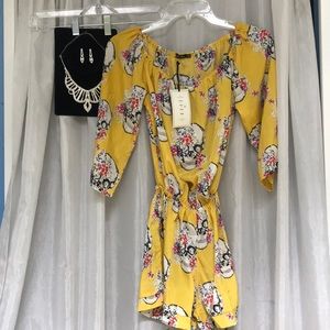 Van Gil’s skull romper